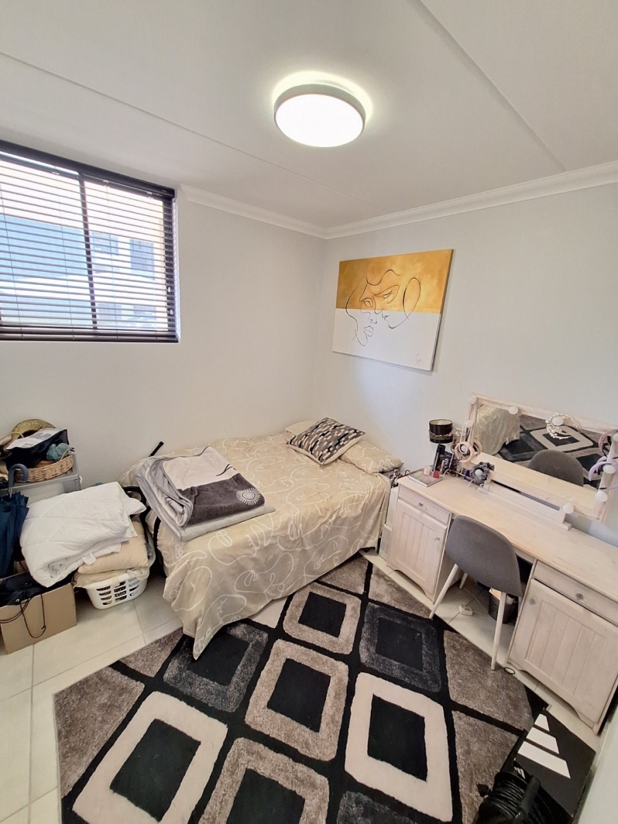 2 Bedroom Property for Sale in Vredekloof Western Cape